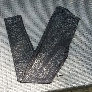 Black leopars print leggings